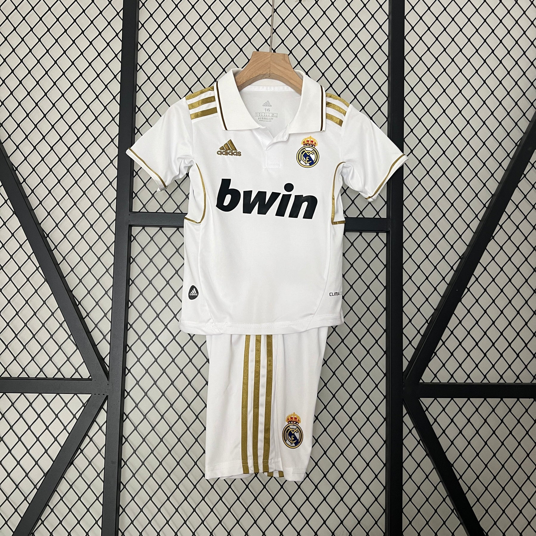 JERSEY REAL MADRID I 11/12 KIDS KIT (RETRO)