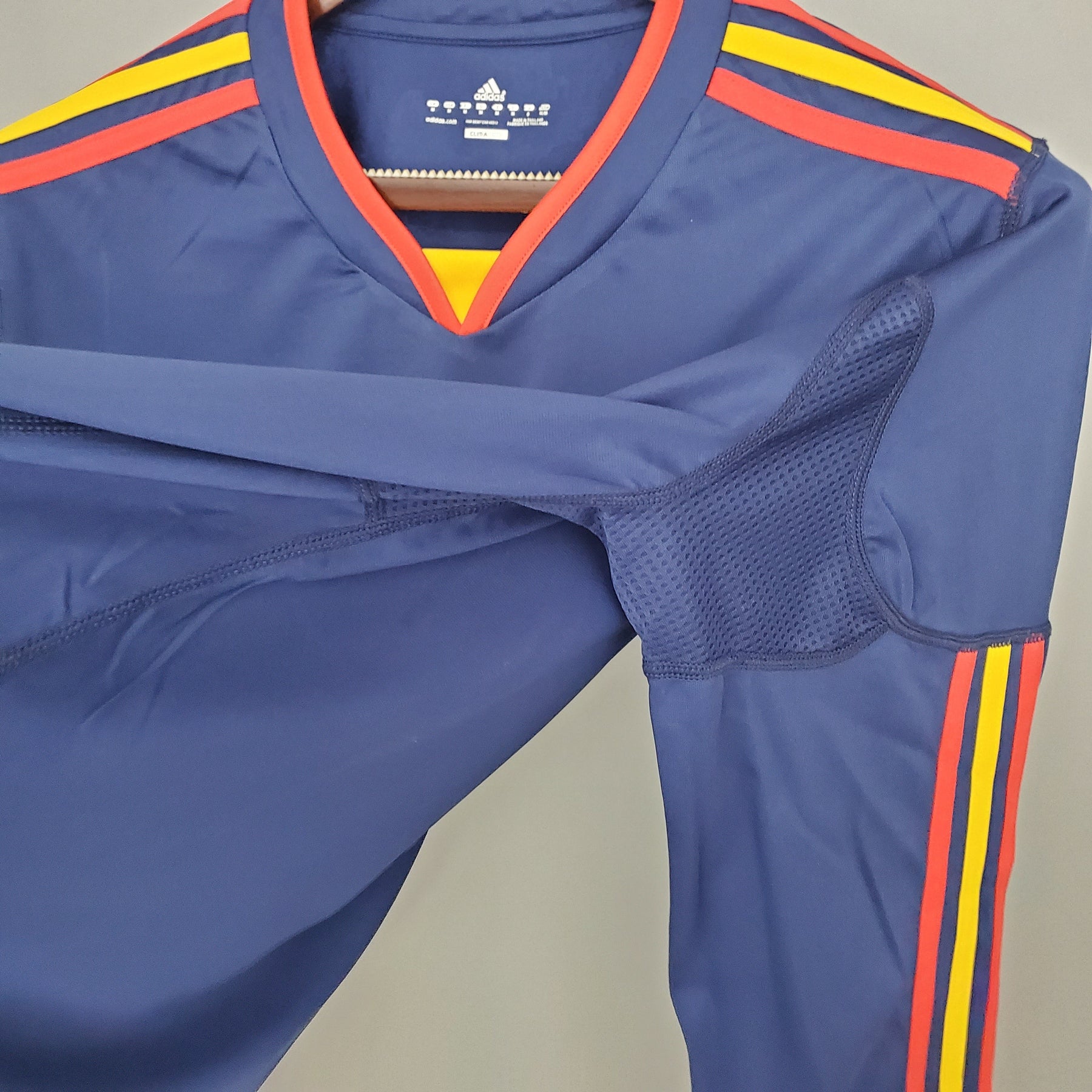 SPAIN WORLDWIDE I 2010 MEN (RETRO) LONG SLEEVE