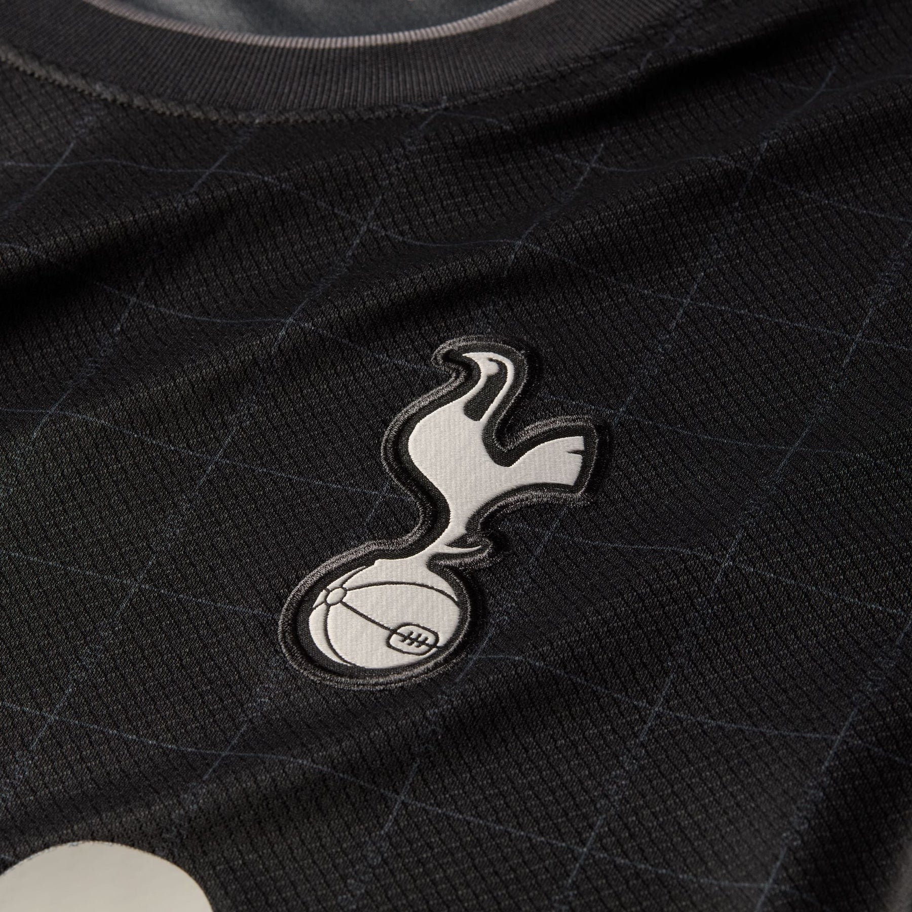Tottenham 25/26 Away