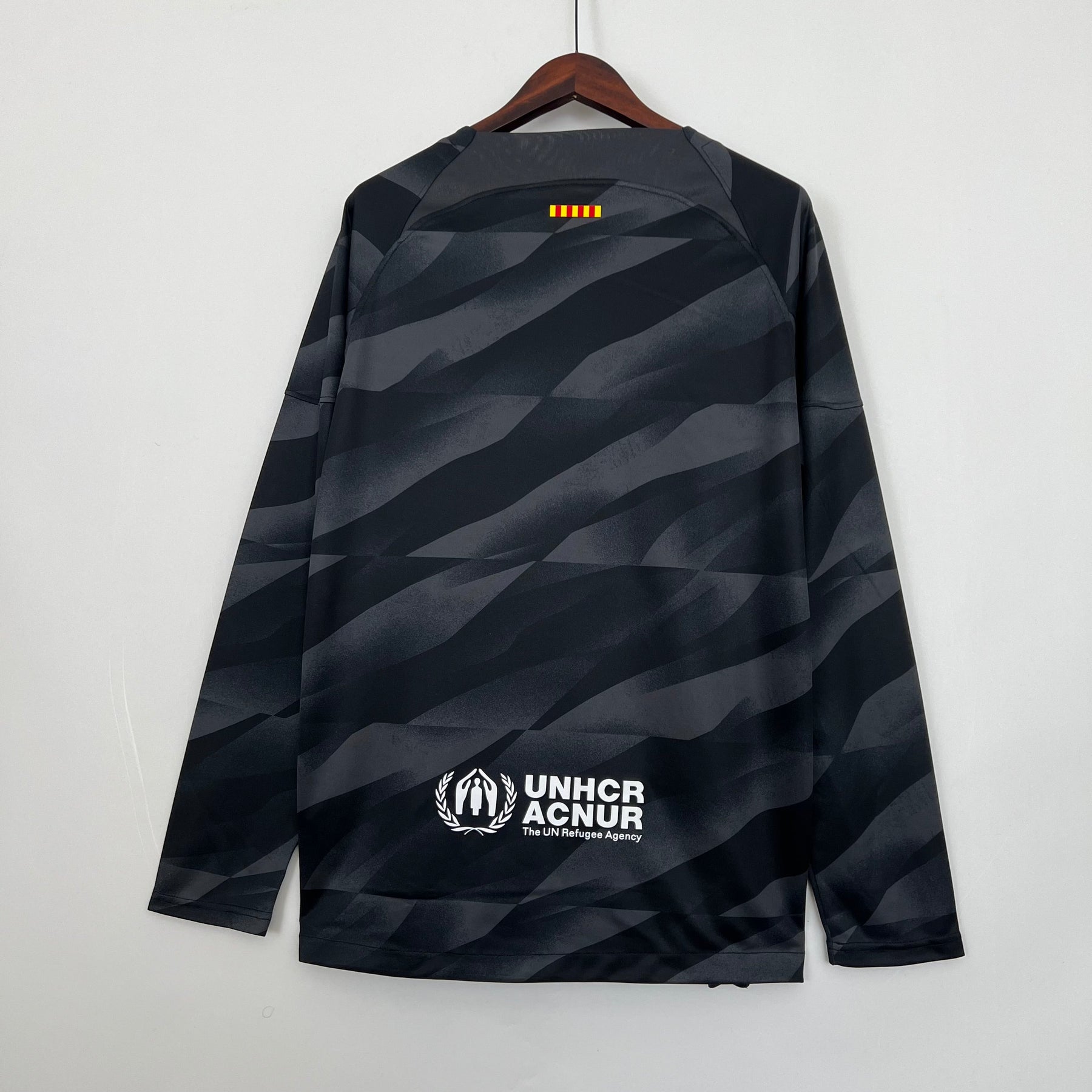 BARCELONA GOALKEEPER/GOALKEEPER I 23/24 MEN (LONG SLEEVE)