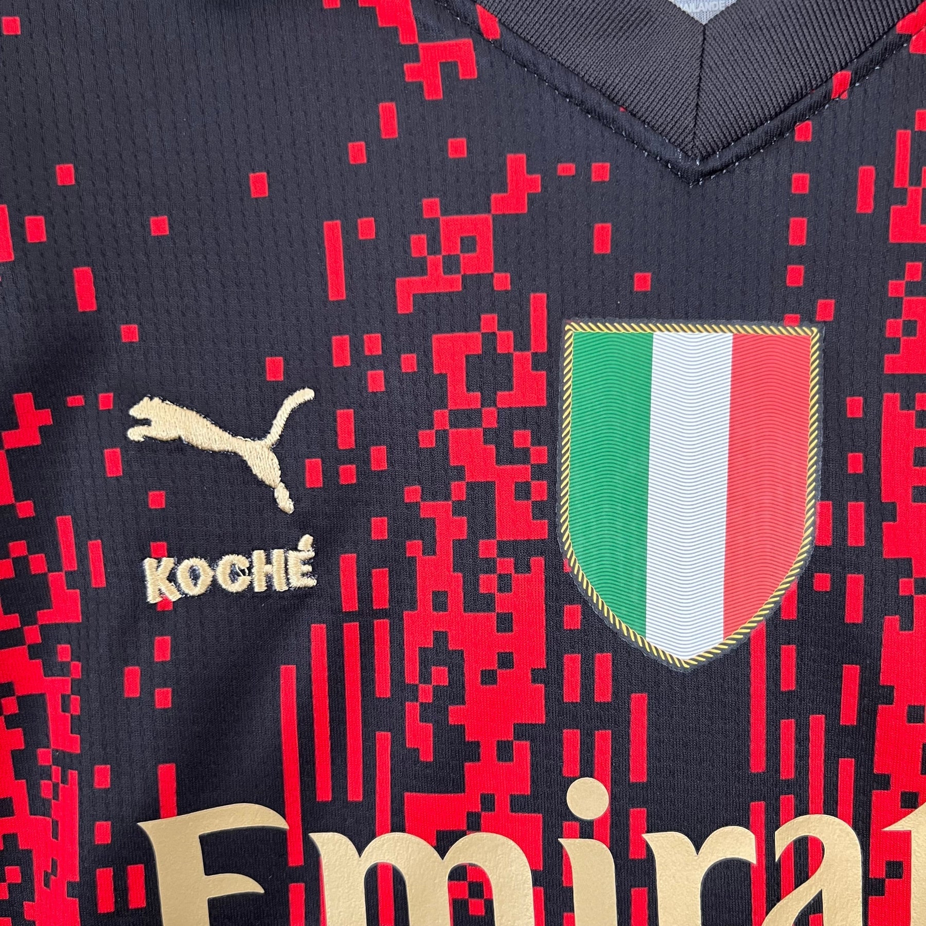 MILAN IV 23/24 KIDS KIT