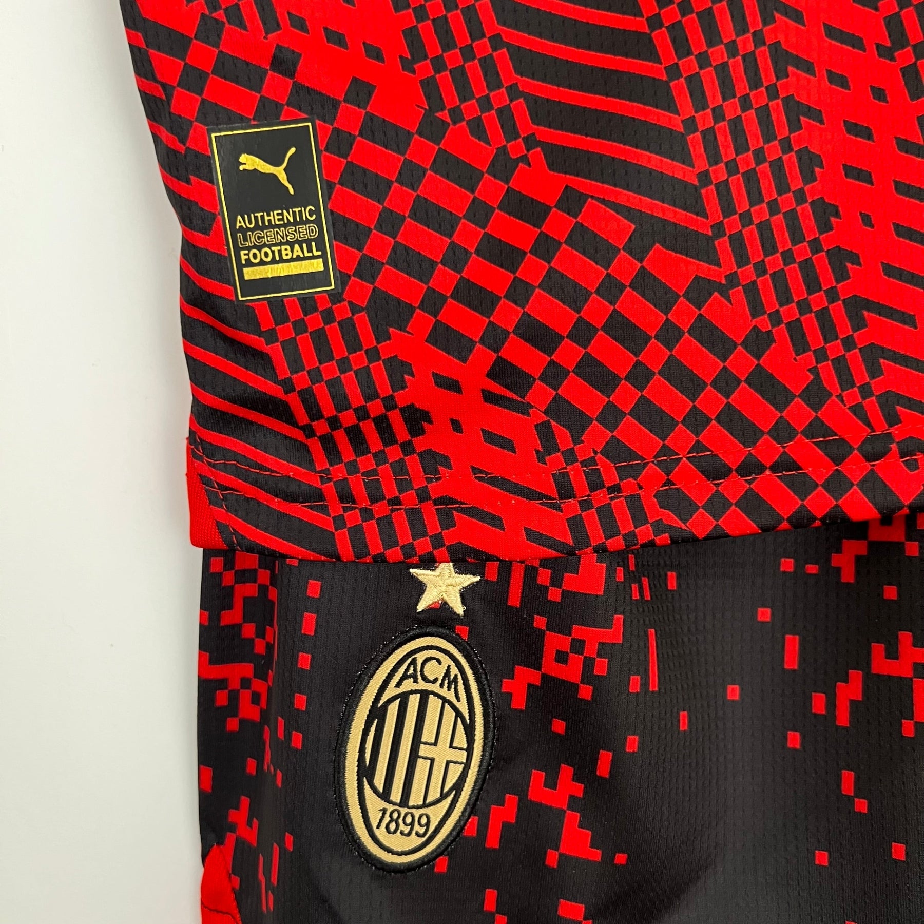 MILAN IV 23/24 KIDS KIT