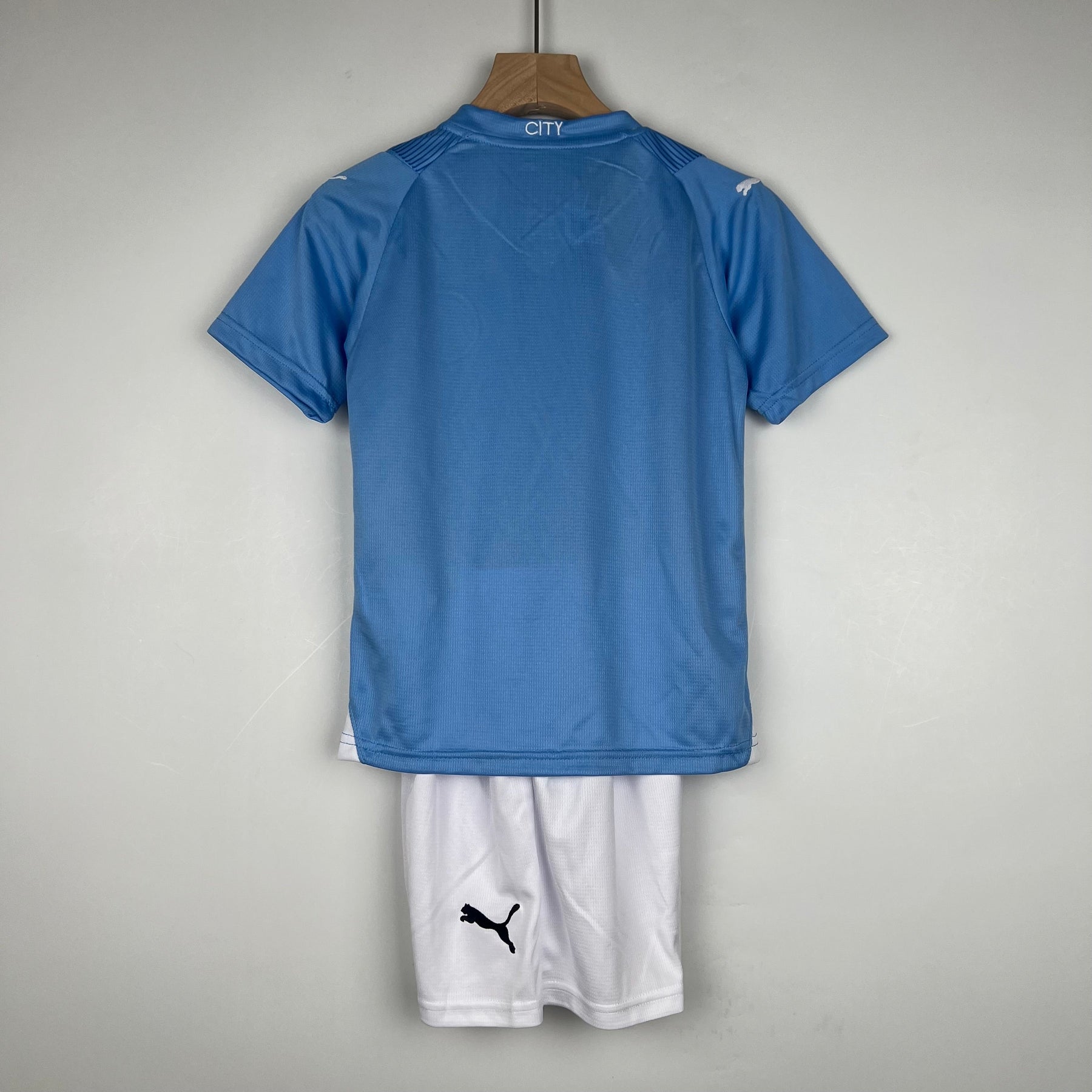 23/24 KIDS KIT