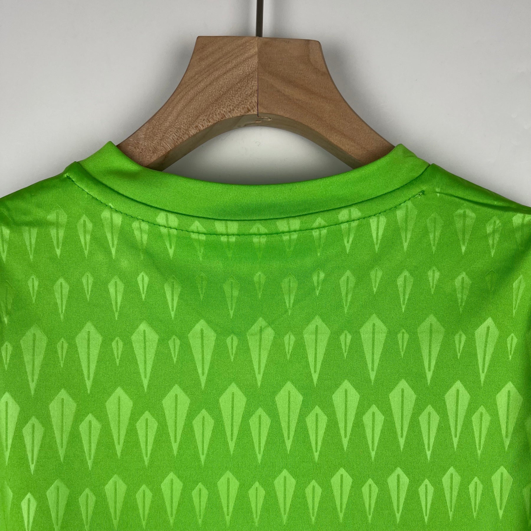 REAL MADRID GOALKEEPER/GOALKEEPER I 23/24 KIDS KIT