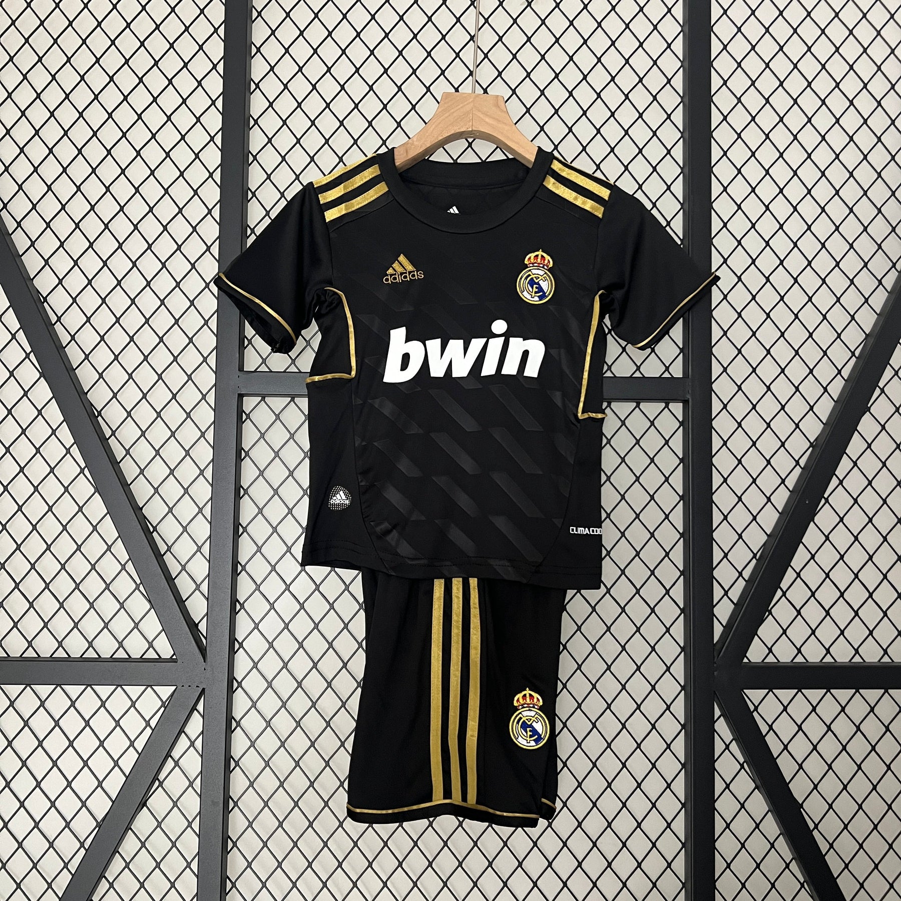 JERSEY REAL MADRID II 11/12 KIDS KIT (RETRO)