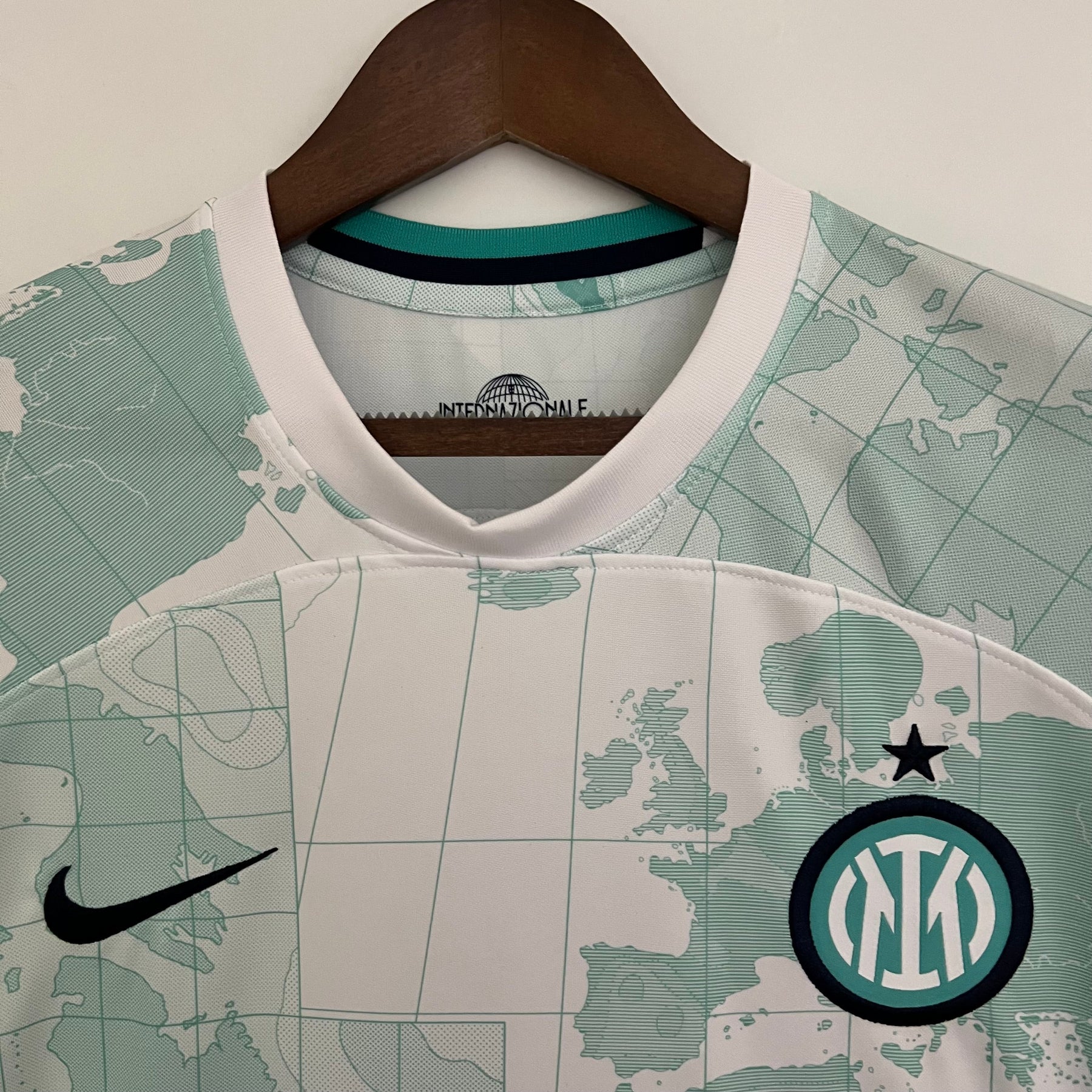 22/23 INTER MILAN AWAY RETRO