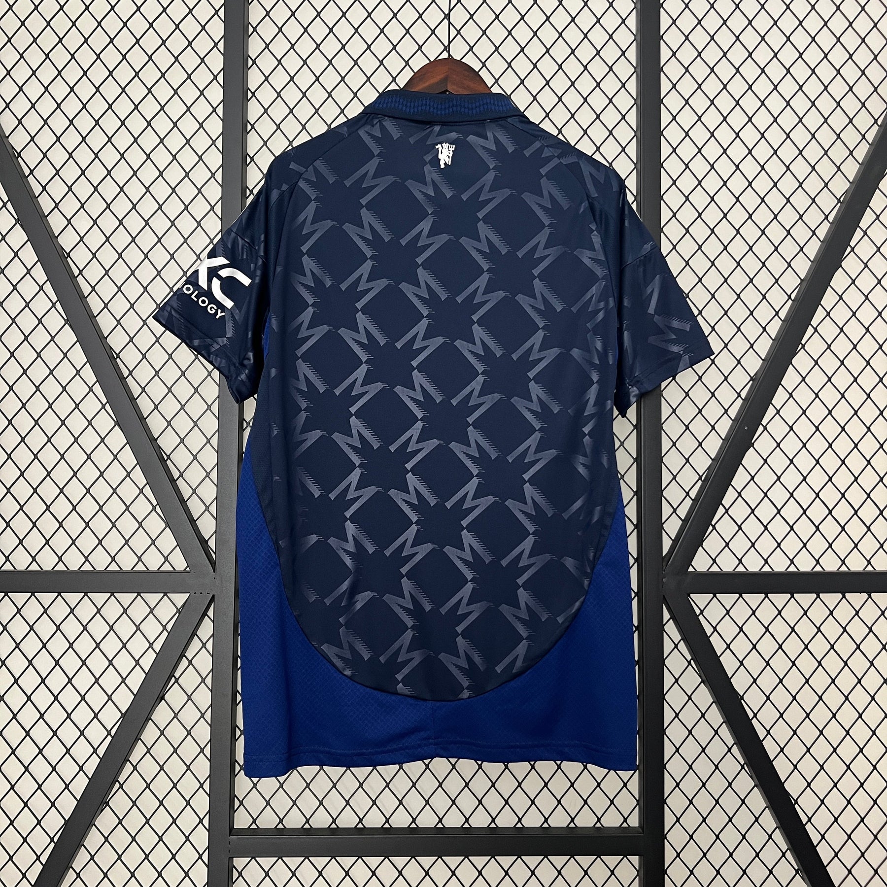 24/25 MANCHESTER UNITED AWAY