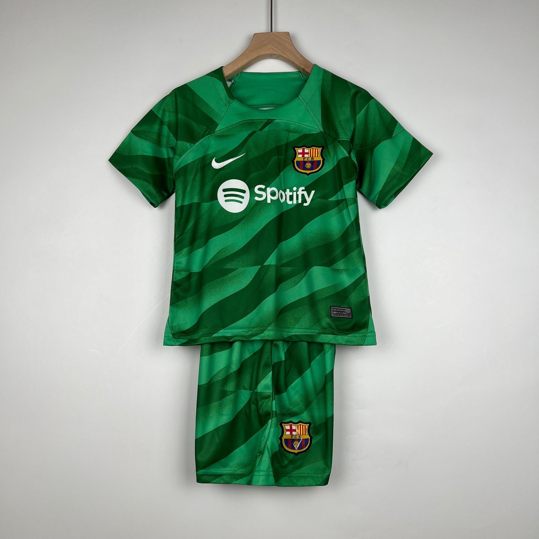 BARCELONA GOALKEEPER/GOALKEEPER I 23/24 KIDS KIT