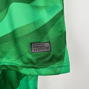 BARCELONA GOALKEEPER/GOALKEEPER I 23/24 KIDS KIT