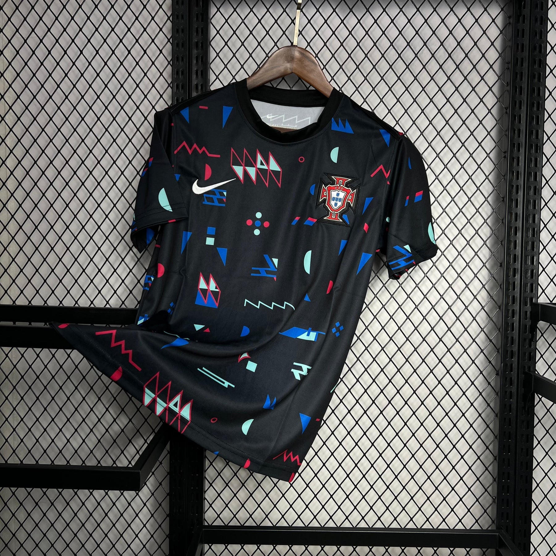 JERSEY PORTUGAL PRE-MATCH / TRAINING EURO 2024 MEN