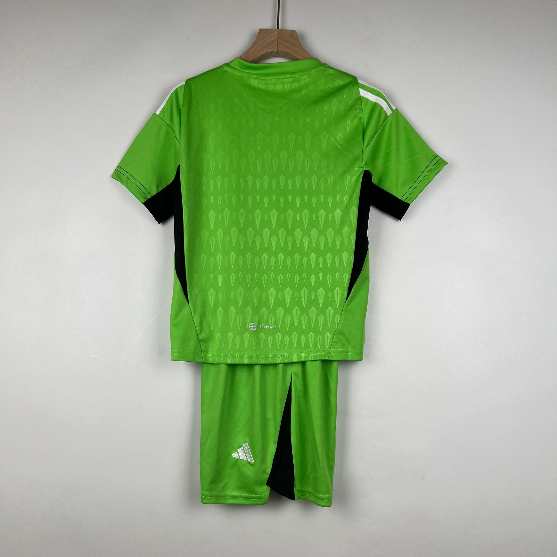 MANCHESTER UNITED GOALKEEPER I 23/24 KIDS KIT
