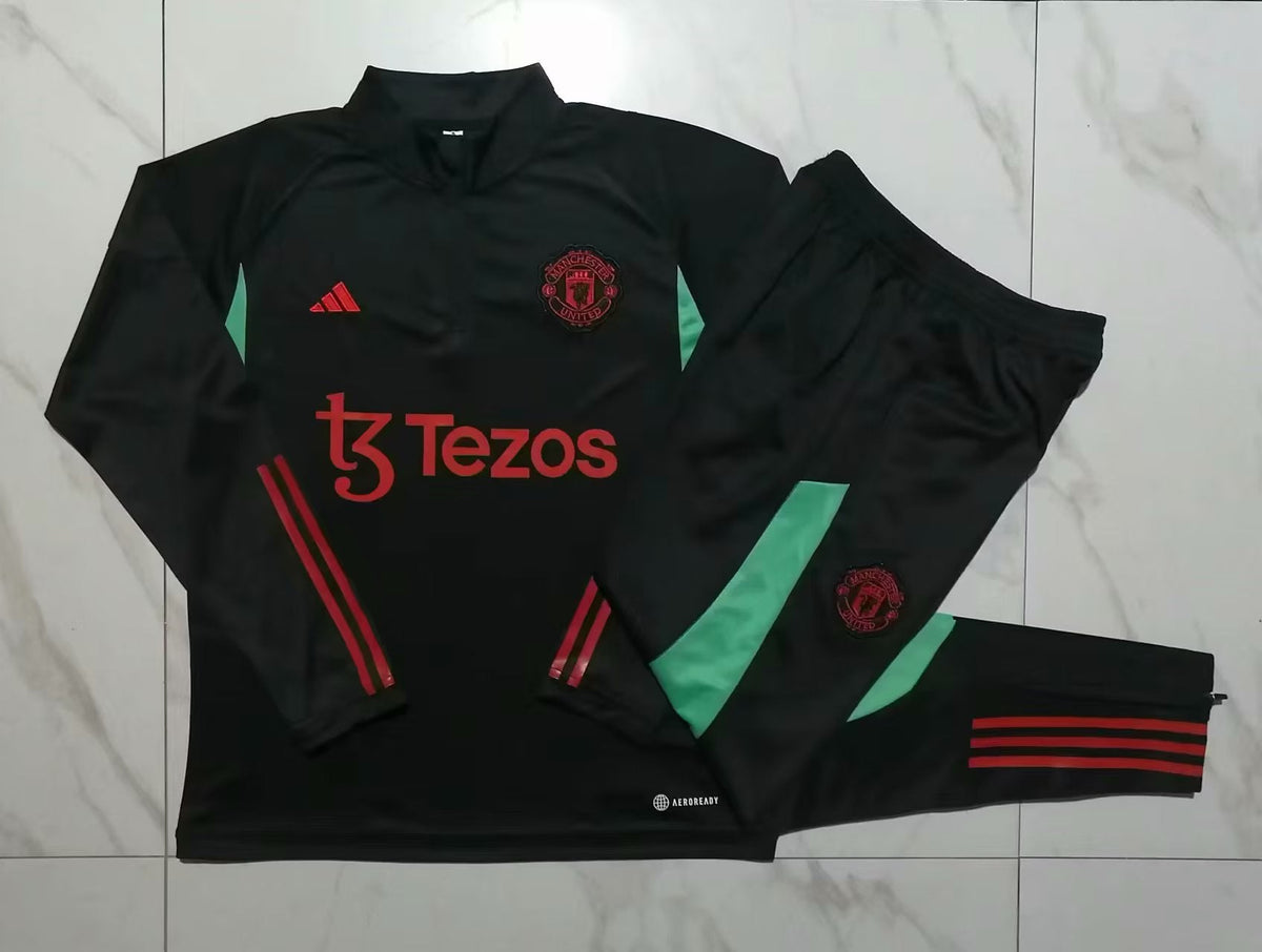 MANCHESTER UNITED  TRAINING SET I 23/24 MEN